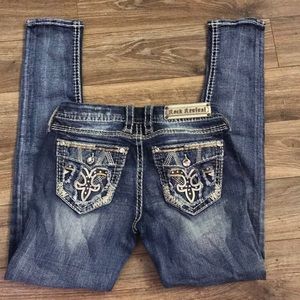 Rock Revival Skinny’s